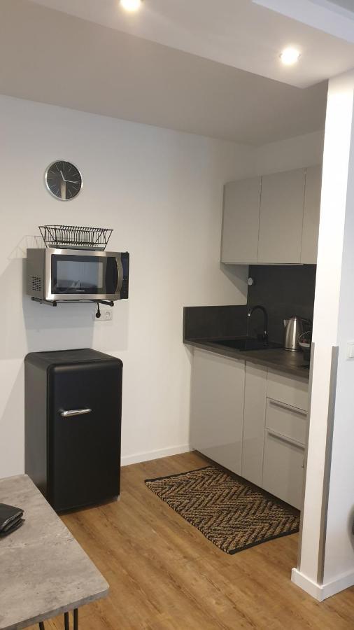 Apartment Airport Кельн Екстер'єр фото
